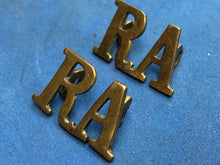 Load image into Gallery viewer, Original WW1 / WW2 British Army Royal Artillery RA Brass Shoulder Titles Pair
