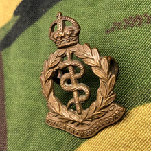 Charger l&#39;image dans la galerie, Original British Army WW2 Collar Badge - Royal Army Medical Corps RAMC - The Militaria Shop

