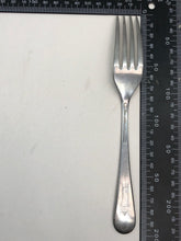 Charger l&#39;image dans la galerie, Original British Army War Department Marked Mess Cutlery Fork - 1962 Dated
