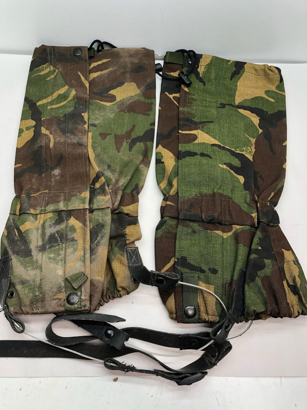 Genuine British Army DPM Camouflaged Gaiters - Size Standard