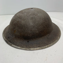 Lade das Bild in den Galerie-Viewer, Original British Army WW2 Brodie Combat Helmet
