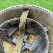 Lade das Bild in den Galerie-Viewer, Genuine British Army Mk4 Combat Turtle Helmet &amp; Liner - Untouched Original
