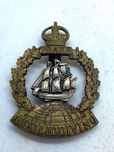 Load image into Gallery viewer, British Army WW1 DRAKE Regiment Royal Naval Division Cap Badge
