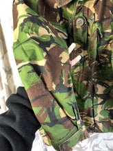 Lade das Bild in den Galerie-Viewer, Size 160/96 - Genuine British Army Combat Smock Jacket DPM Camouflage
