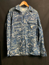 Charger l&#39;image dans la galerie, U.S. Navy NWU Type 1 Blue Digital Camouflage Combat Jacket - 45&quot; Chest - The Militaria Shop
