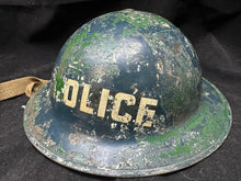 Charger l&#39;image dans la galerie, Original WW2 British Civil Defence Home Front Police Helmet &amp; Liner Set
