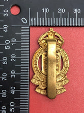 Charger l&#39;image dans la galerie, Original WW2 British Army Royal Army Ordnance Corps RAOC Kings Crown Cap Badge
