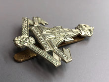 Charger l&#39;image dans la galerie, Original British Army WW2 Princess of Wales&#39;s Own Yorkshire Regiment Cap Badge
