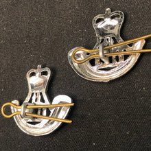 Charger l&#39;image dans la galerie, Original British Collar Badge Pair - Durham Light Infantry - The Militaria Shop

