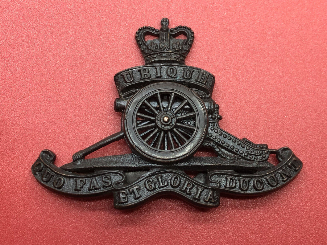 Original British Army Officers Bronze Royal Artillery Cap Badge
