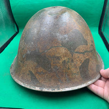 Lade das Bild in den Galerie-Viewer, Original British Army Combat Helmet Mk4 - Combat Camouflaged
