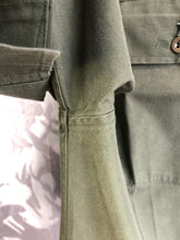 Charger l&#39;image dans la galerie, Genuine British Army OD Green Fatigue Combat Trousers - Size 01 - 26&quot; Waist
