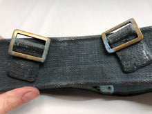 Charger l&#39;image dans la galerie, Original WW2 British RAF Royal Air Force 37 Pattern Belt - 36&quot; Waist
