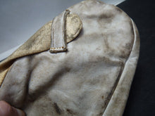 Load image into Gallery viewer, Original WW2 Pattern British Army White Camouflaged Gloves / Gunners Mittens
