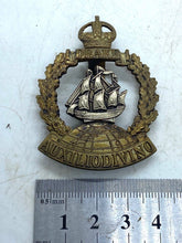 Load image into Gallery viewer, British Army WW1 DRAKE Regiment Royal Naval Division Cap Badge
