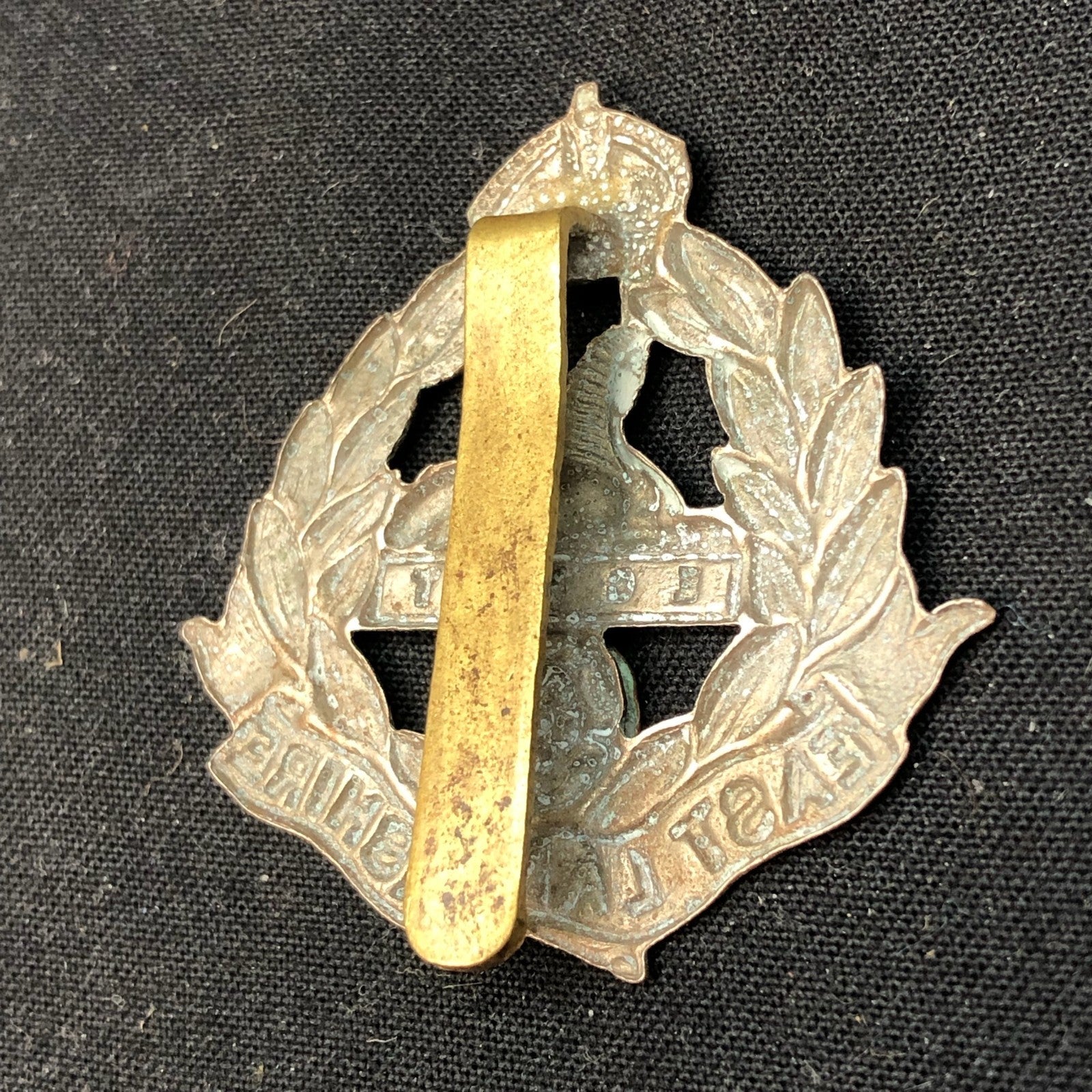 Genuine WW2 British Army Brass Cap Badge - East Lancashire Regiment - The Militaria Shop