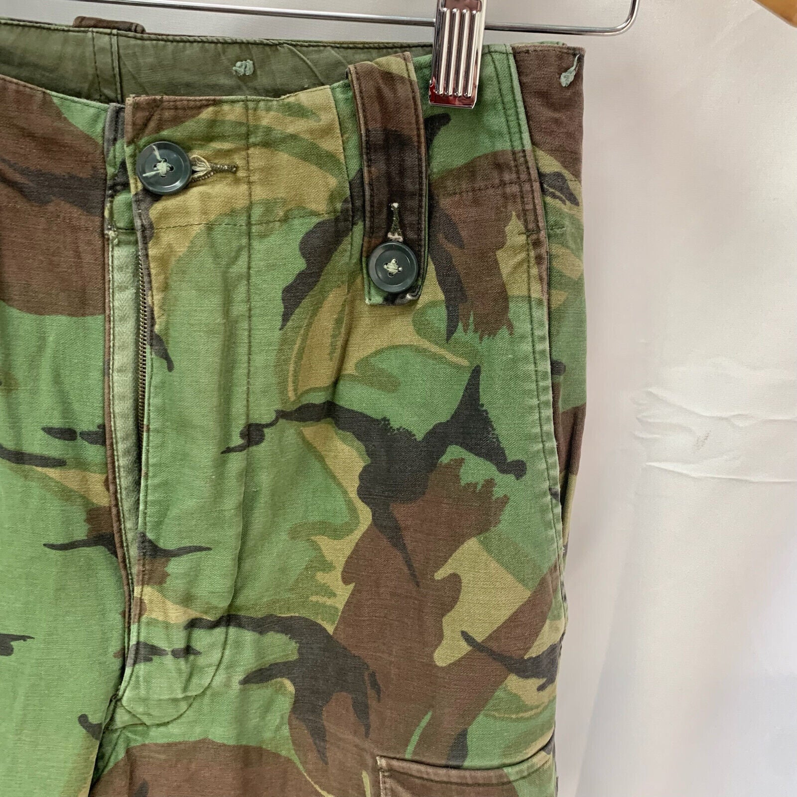 Genuine British Army 68 Pattern DPM Jungle Camouflaged Trousers - Size 28" Waist - The Militaria Shop