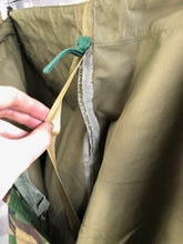 Load image into Gallery viewer, Genuine British Army DPM Waterproof Trousers - Size 180/104
