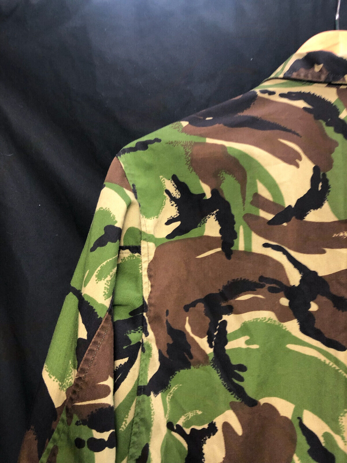 Genuine British Army Camouflage DPM Lightweight Jacket - Size 170/96 - The Militaria Shop