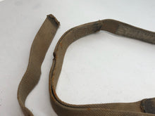 Lade das Bild in den Galerie-Viewer, Original British Army Paratroopers Leg Restraint Strap - WW2 37 Pattern
