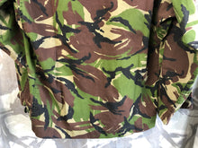 Charger l&#39;image dans la galerie, Genuine British Army DPM Lightweight Combat Jacket - Size 160/96
