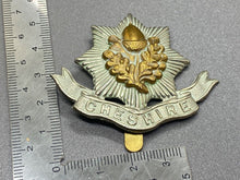 Lade das Bild in den Galerie-Viewer, Original WW1 British Army Cheshire Regiment Cap Badge
