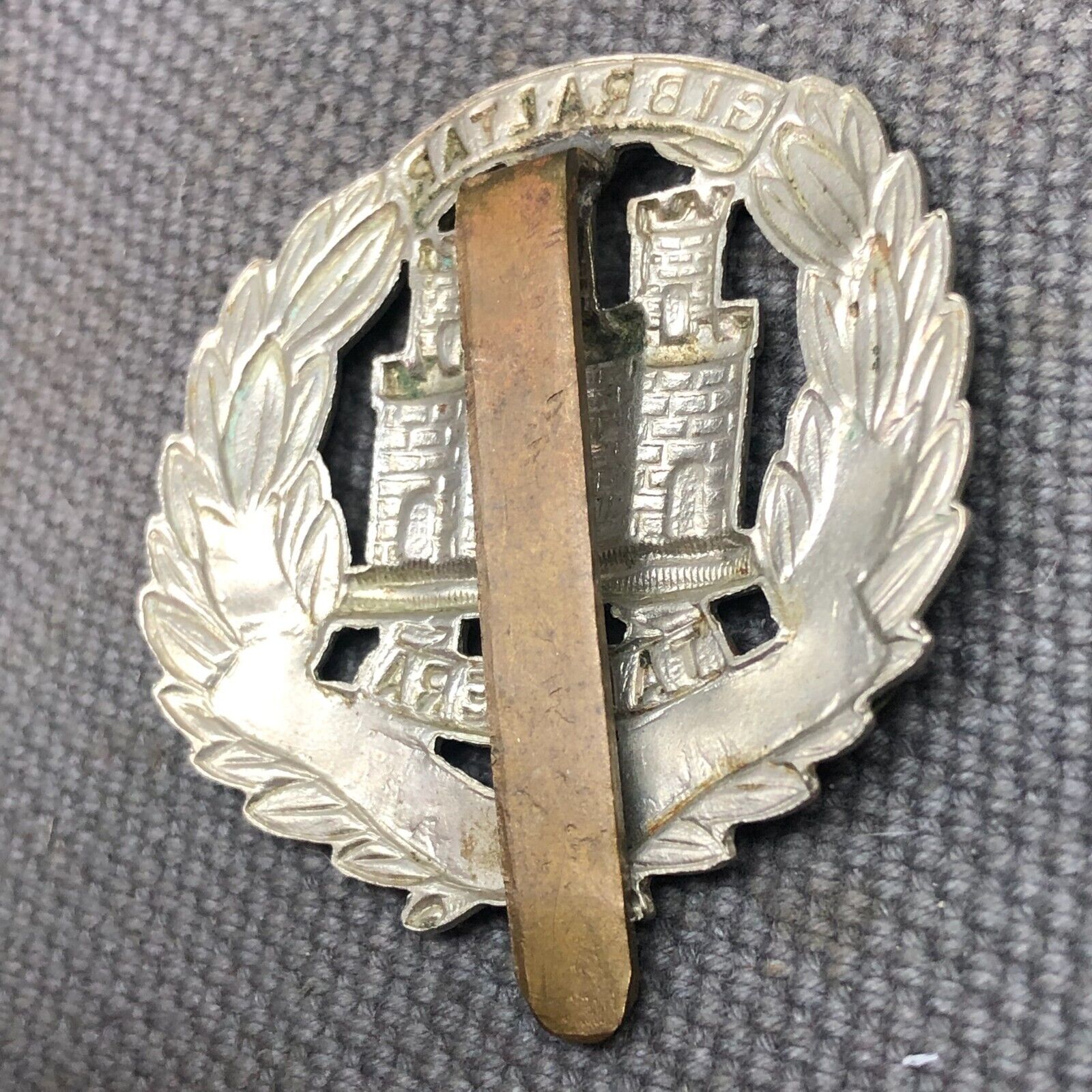 Original WW2 British Army Cap Badge - West Yorkshire Regiment - The Militaria Shop