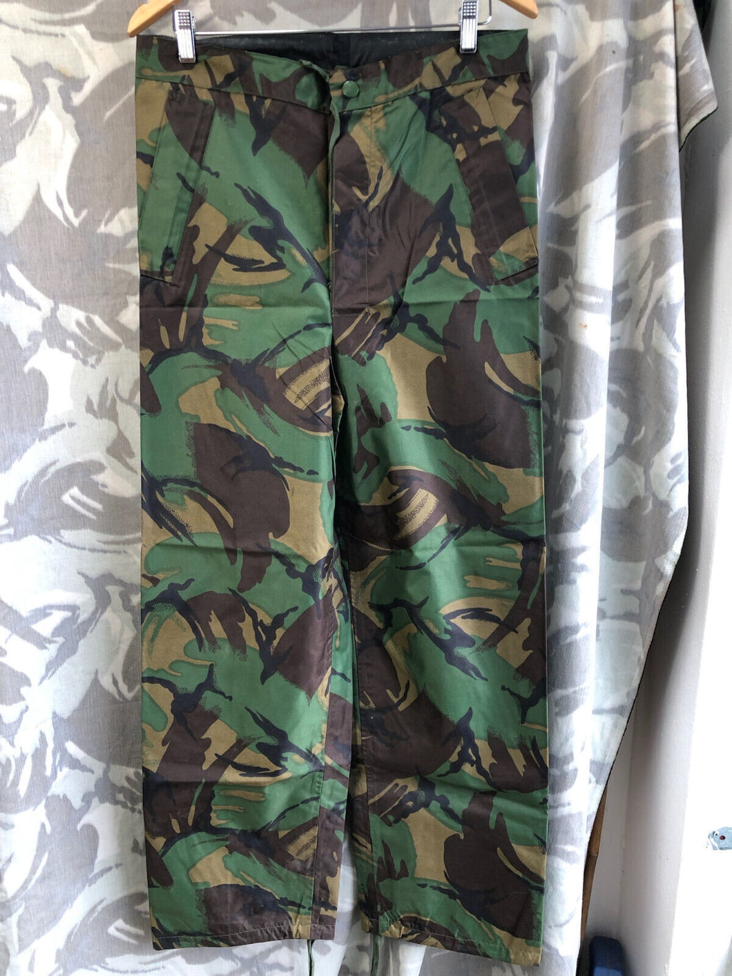 Genuine British Army DPM Camouflage Waterproof Trousers - Leg 78cm Waist 80cm