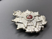 Load image into Gallery viewer, Genuine British Army Border Regiment OR’s Cap Badge
