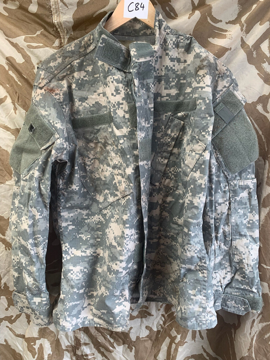 Geuine US Combat Uniform - Medium Regular - 41