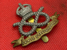 Charger l&#39;image dans la galerie, Original British Army WW1 / WW2 - South Staffordshire Regiment Cap Badge
