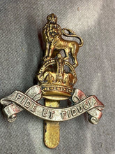 Load image into Gallery viewer, Original British Army WW1 / WW2 Royal Army Pay Corps Cap Badge
