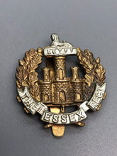 Charger l&#39;image dans la galerie, Original WW2 British Army The Essex Regiment Cap Badge
