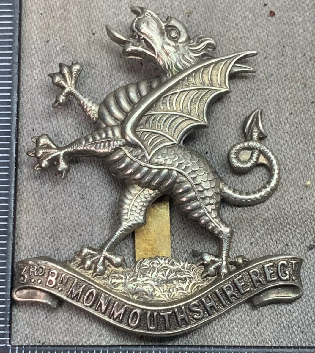 Original WW1 British Army 3rd Battalion Monmouthshire Regiment Cap Badge