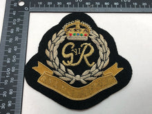 Lade das Bild in den Galerie-Viewer, British Army Bullion Embroidered Blazer Badge - Military Police - Kings Crown
