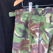 Lade das Bild in den Galerie-Viewer, Originale leichte DPM-Kampfhose im Camouflage-Stil der britischen Armee, Größe 85/80/96 
