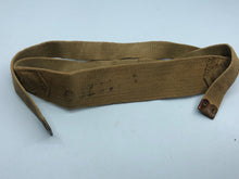 Charger l&#39;image dans la galerie, Original WW2 British Army Tan Webbing Shoulder Strap 37 Pattern
