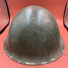 Load image into Gallery viewer, Original British / Canadian Army WW2 Soldiers Military Combat Mk3 Turtle Helmet
