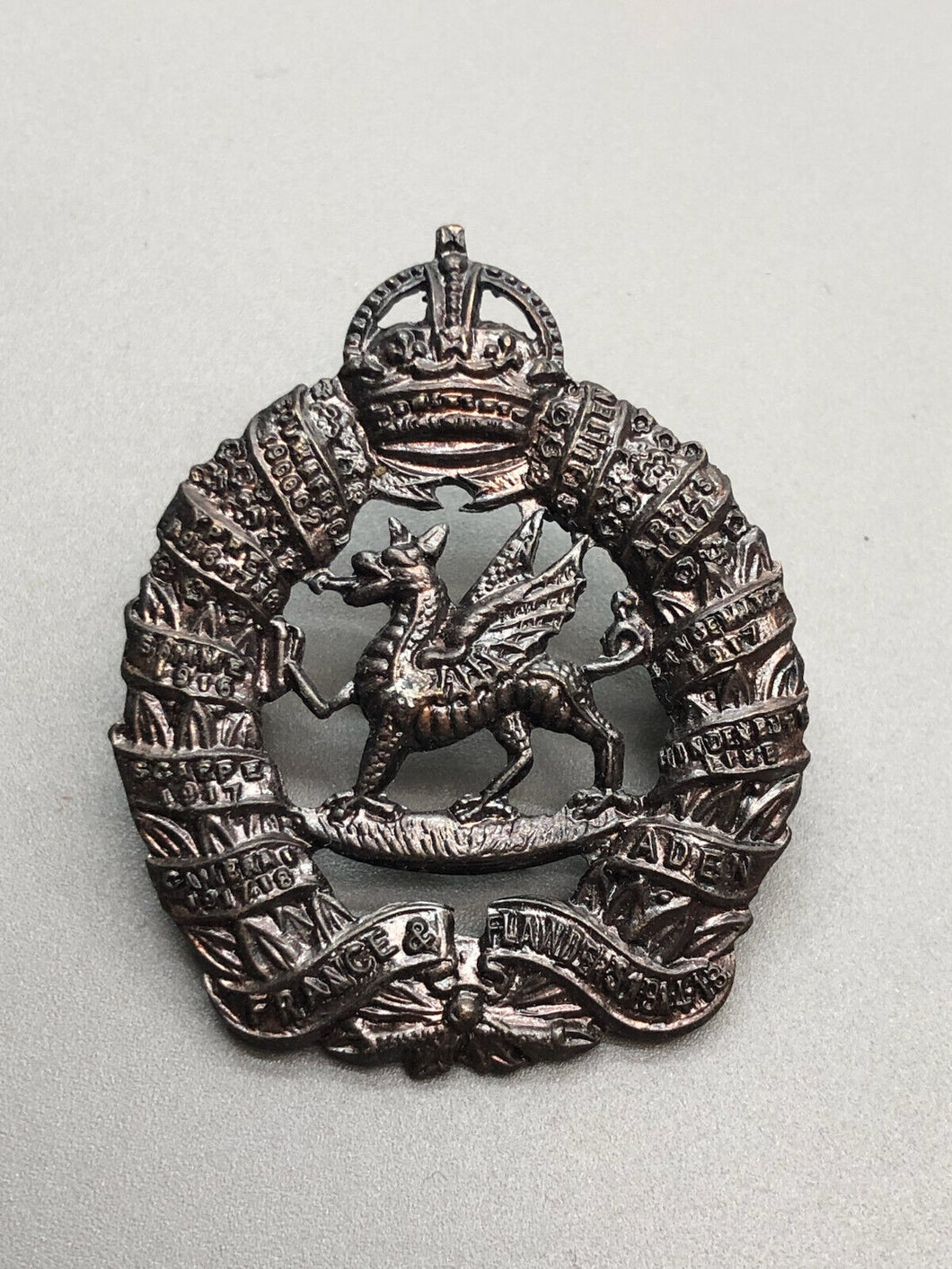 Original WW2 British Army 1st Bn. Monmouthshire Regiment Cap Badge