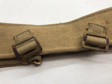 Charger l&#39;image dans la galerie, Original WW2 British Army 37 Pattern Soldiers Belt - Size Normal - 38&quot; Waist
