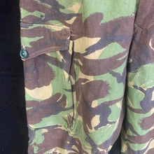 Charger l&#39;image dans la galerie, Genuine British Army DPM Combat Trousers - Size 76/88/104
