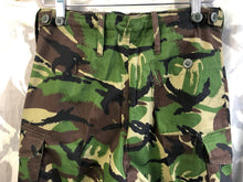 Charger l&#39;image dans la galerie, Vintage British Army DPM Lightweight Combat Trousers - Size 85/80/96
