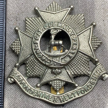 Load image into Gallery viewer, Original WW2 British Army Bedfordshire &amp; Hertfordshire Regiment Cap Badge
