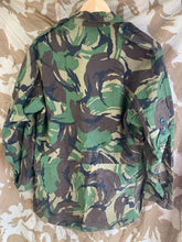 Charger l&#39;image dans la galerie, Genuine British Army Smock Combat Jungle DPM Camouflage - Size 170/96
