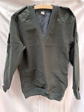 Lade das Bild in den Galerie-Viewer, Vintage Northern Ireland Police Showerproof Jumper Pullover Military G1 Size 44&quot; - The Militaria Shop
