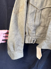 Lade das Bild in den Galerie-Viewer, British Army WW2 Style Battledress Jacket - Greek Army - 44&quot; Chest
