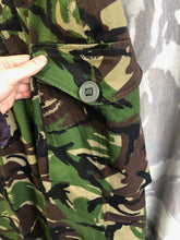 Load image into Gallery viewer, Vintage British Army DPM Lightweight Combat Trousers - Size 85/80/96
