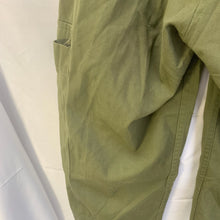 Load image into Gallery viewer, Genuine British Army Surplus Lightweight Men&#39;s Trousers - Size 75/84/100 - The Militaria Shop
