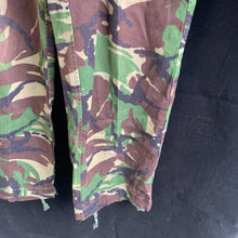 Load image into Gallery viewer, Genuine British Army DPM Camouflaged Combat Trousers Lightweight - Size 80/76/92
