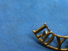 Load image into Gallery viewer, Original WW2 British Army Loyal North Lancashire Brass Shoulder Title
